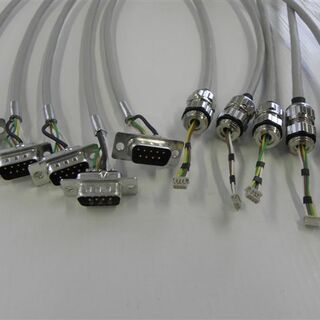 Round cables with soldered D-Sub, screws and connectors