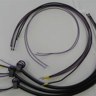 Round cables semi stripped and ferrite cores