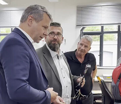 Landrat besucht Produktionsstätte bei BKG Landrat besucht Produktionsstätte bei BKG