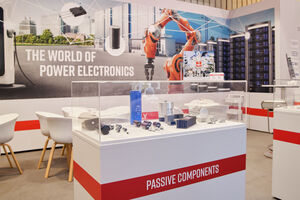 DC link and snap-in capacitors